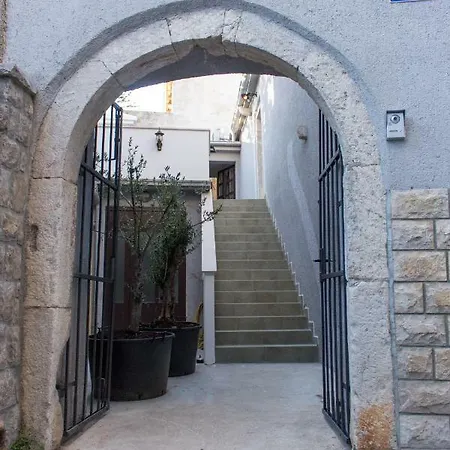 Old Town Mariolina Apartment